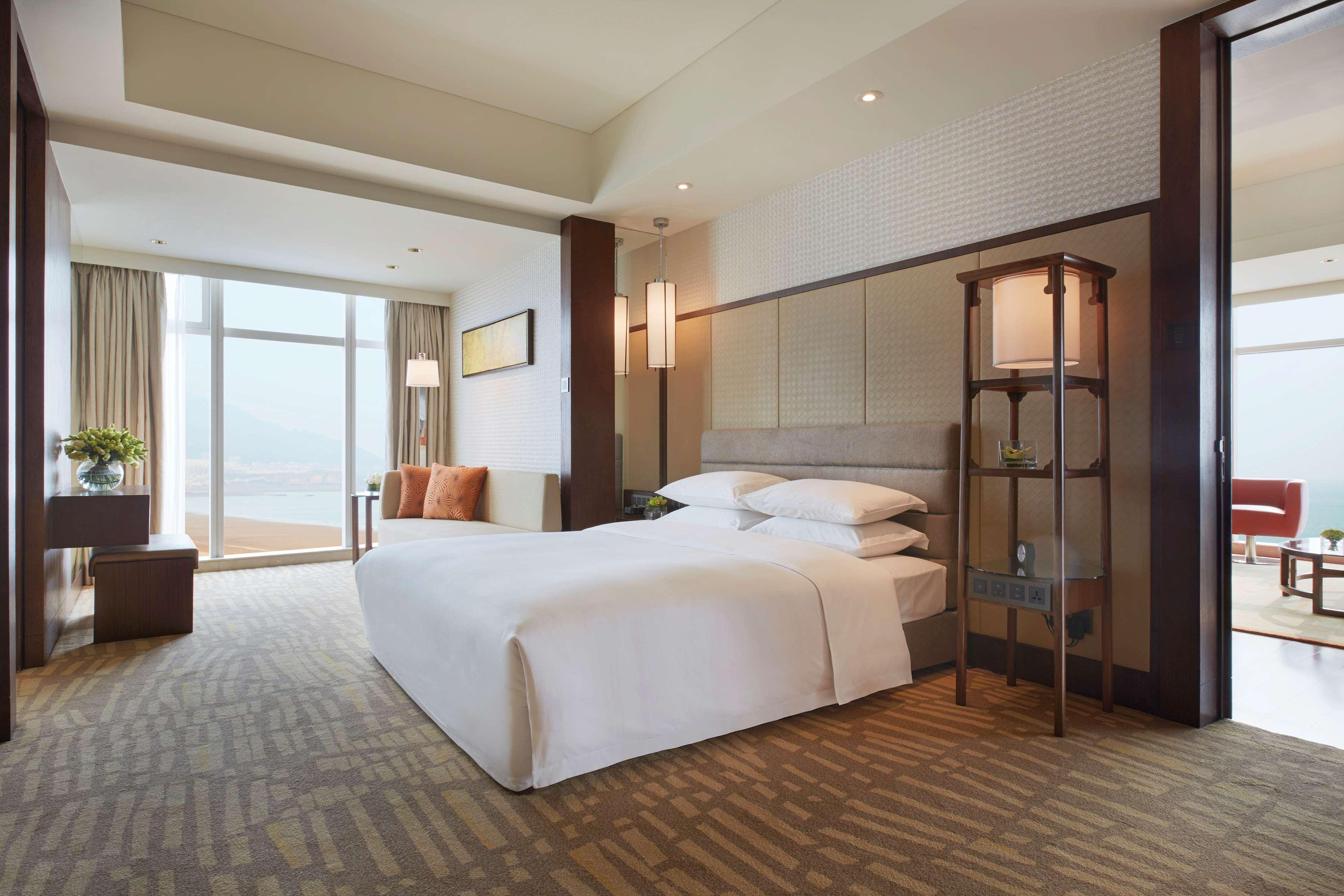 Hyatt Regency Qingdao - Stone Old Beach - Exhibition Center Bagian luar foto